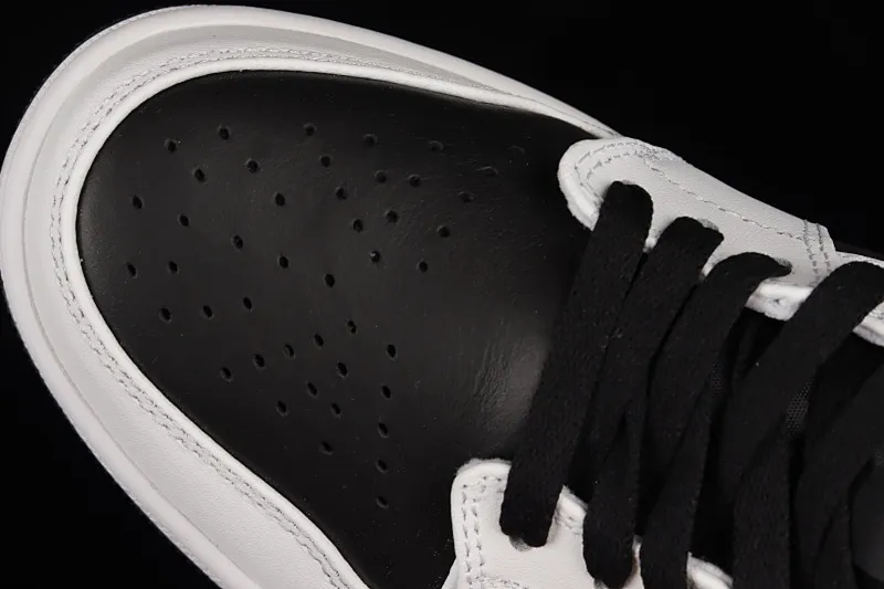 All categories Air Jordan Jordan series basketball shoes Air Jordan 1 Mid Air Jordan 1 Mid AJ1 Joe 1 Platinum Panda mid-top basketball shoes 554724-190